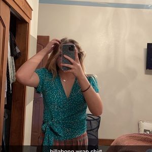 Billabong wrap shirt